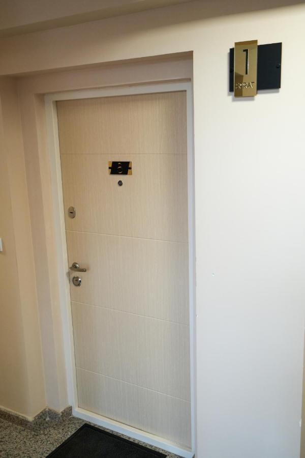 Apartman Jelena Subotica Buitenkant foto